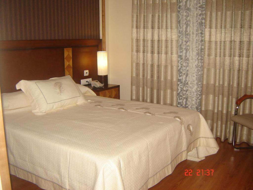 Hotel Ciudad de Martos Habitación foto