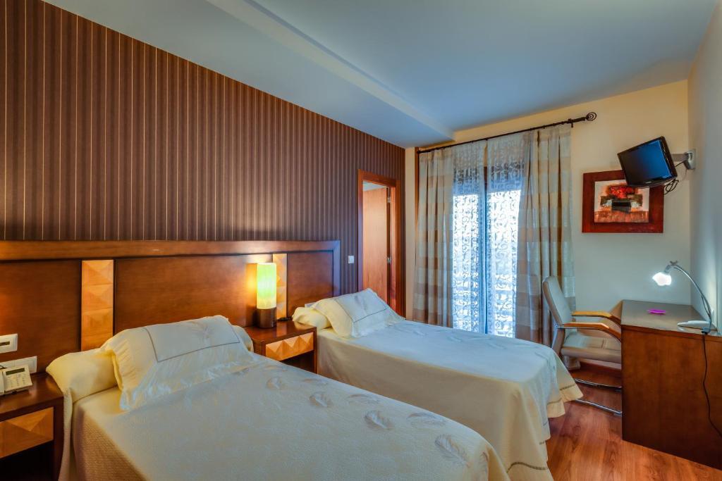 Hotel Ciudad de Martos Habitación foto